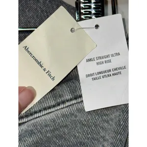 NWT Abercrombie & Fitch Curve Love The ‘90s Baggy Low Rise Gray Jeans Size 26 2 thumbnail 9