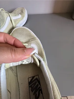 Vans Low-Top Suede Sneakers in Pale Yellow and White thumbnail 5