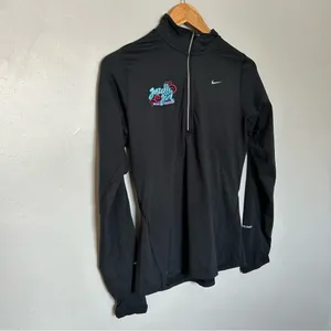 Nike Women's Black Long Sleeve Tee Half Marathon Gazelle Girl Small Grand Rapids thumbnail 2