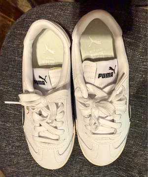 Puma Sneakers kids size 4 thumbnail 3