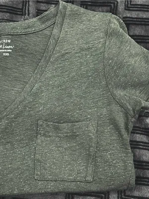 J. Crew Women's Olive V-Neck Linen Pocket Tee Silver Metallic Thread thumbnail 4