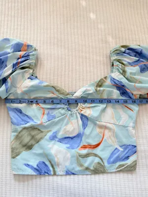 Abercrombie & Fitch Pastel Blue Floral Puff-Sleeve Crop Top thumbnail 7