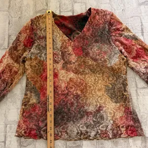 VTG Y2K Abstract Floral Sheer Lace Mesh V-Neck Lettuce Hem Top Made in USA thumbnail 5