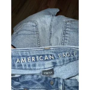 American Eagle Stretch Curvy Mom Jeans Womens‎ Size 0 Regular thumbnail 3