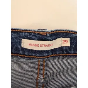 Levis‎ Wedgie Straight High Rise Blue Jeans 34964-0207 Size 29x28 thumbnail 6