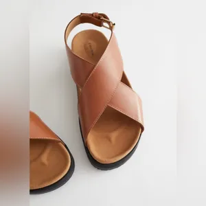 NWT & Other Stories Tan Leather Criss Cross Chunky Sandals 37 US 7 thumbnail 4