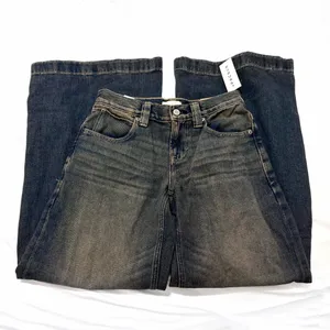 Pacsun Sloane Low Rise Baggy Jeans thumbnail 2