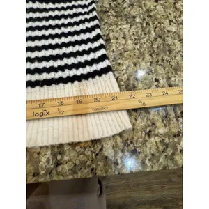 Banana Republic Black & White Filpucci Wool Alapaca Sweater Size Large Striped thumbnail 9