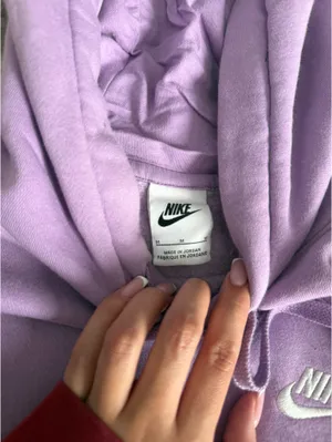 Purple Nike Hoodie Medium Women’s Pullover Sweatshirt thumbnail 3