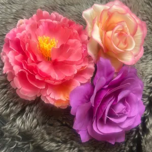 Set of Pink Fabric Clip On Roses‎ thumbnail 2