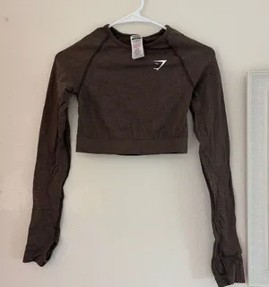 Gymshark Top thumbnail 1