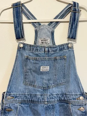 Vintage Levi’s Mom Shortalls Denim Overalls Size Small Women’s Blue y2k thumbnail 4