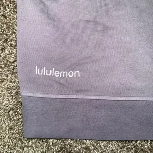 Lululemon‎ Oversized Crewneck Sweatshirt Lavender Grey Relaxed Fit Women's thumbnail 4