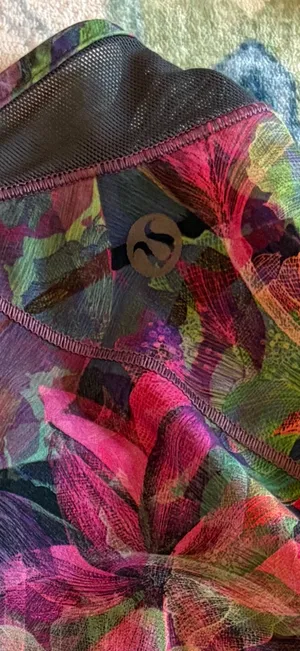 Lululemon Shorts thumbnail 4