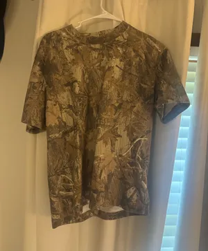 Hollister camo boxy tee thumbnail 1