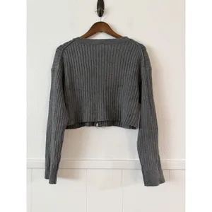 Wild Fable Rib Knit Zip Front Crop Sweater Gray Long Sleeve Women’s L NWT thumbnail 5