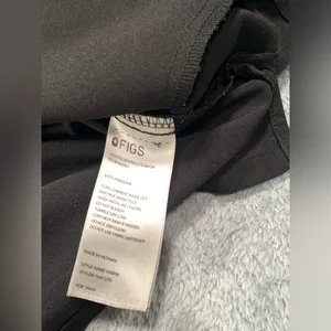 Figs black technical collection top medium thumbnail 5