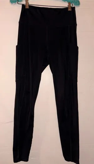American Eagle Outfitters Black High-Rise Leggings thumbnail 1