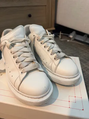 Alexander McQueen Oversized Sneakers thumbnail 7