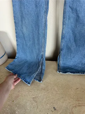 Abercrombie & Fitch The Vintage Flare High Rise Jeans thumbnail 4