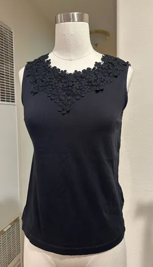 Y2K inspired Black Floral Lace Yoke Sleeveless Tank Top thumbnail 1