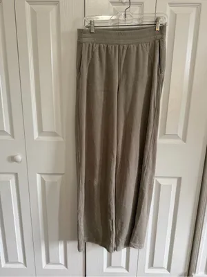 Lululemon Scuba Mid-Rise Wide-Leg Pant *Velvet Cord Moonstone Size 6 thumbnail 4