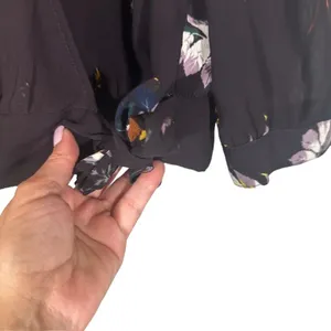 Madewell Black Floral Wrap Style V-Neck Long Sleeve Tie Waist Blouse Women Sz L thumbnail 6