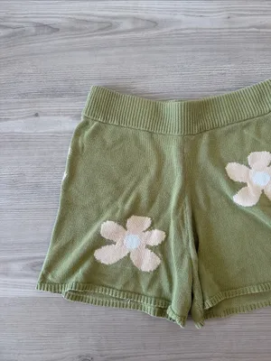 Blue Blush Knit Olive Green Flower Shorts thumbnail 3