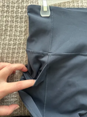 High-Waist Navy Blue Active Leggings with Side Pockets thumbnail 3