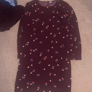 Old navy‎ large floral dress thumbnail 4