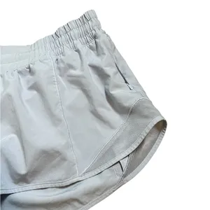Lululemon Hotty Hot Low Rise Short 2.5” Running Shorts Activewear Athleisure thumbnail 3
