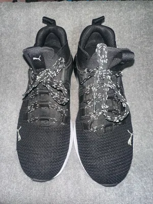 Women’s Puma Sneakers thumbnail 5