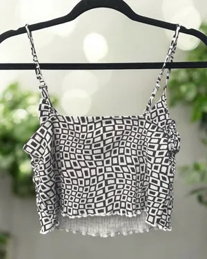 Urban Outfitters Cropped Cami Top XL thumbnail 1