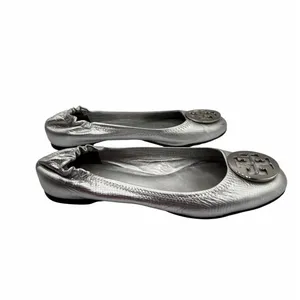 Tory Burch Reva Flats Silver Metallic‎ Leather Logo Medallion Shoes Size 10 Y2K thumbnail 10