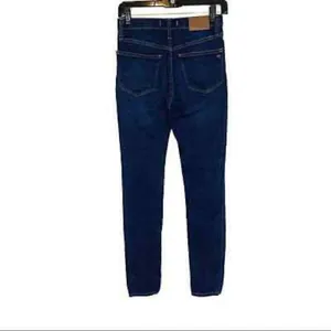 ✨ HP✨Madewell 9” Mid Rise Skinny Jeans✨ thumbnail 5
