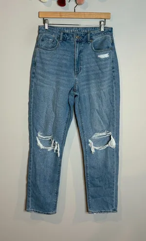American Eagle distressed Mom jeans thumbnail 1