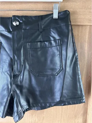 Anthropologie Maeve The Colette Black High Rise Faux Leather Shorts Women’s 32 thumbnail 3