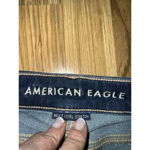 American Eagle 00R Next Level Stretch Hi-Rise Jegging Crop Distressed Denim Jean thumbnail 3