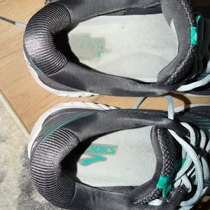 Brooks Addiction 14 Women's Size 11 thumbnail 8
