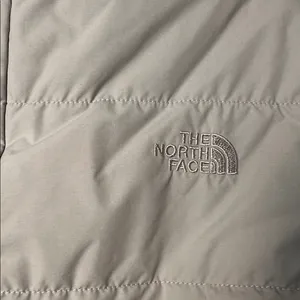 The North Face reversible women’s sherpa vest cream thumbnail 4