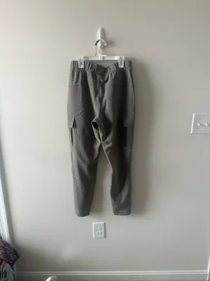 Lululemon Women's Black and Tan Pants 6 thumbnail 6