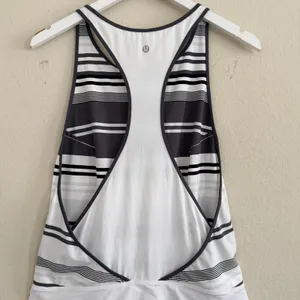 Lululemon Blissed Out Dress Size 8 Racerback Tennis Prep Pickeball Athletic‎ thumbnail 11