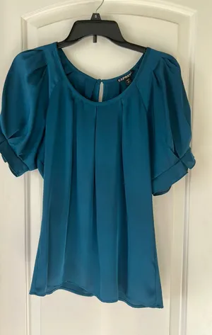 Express Top Women’s Small thumbnail 1