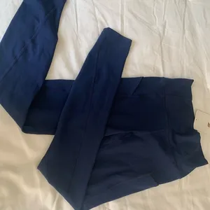 Fabletics XXS OASIS HIGH-WAISTED POCKET LEGGING NEW thumbnail 1