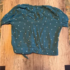Abercrombie & Fitch Green Lace Trim Tie Front Blouse XS thumbnail 4