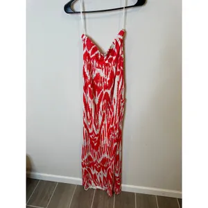 Velvet by Graham‎ & Spencer Red White Ikat Strapless Maxi Dress Size M thumbnail 3