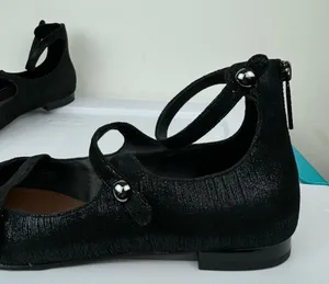 Donald Pliner Womens Strappy Pointed Toe Flats Sz 8 Black Metallic Leather thumbnail 10