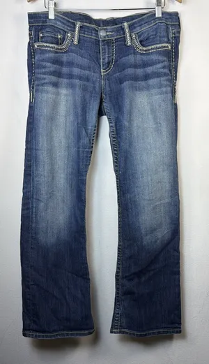 Buckle Daytrip Jeans Womens Leo 32R Bootcut Blue Denim Mid Rise DBK903R thumbnail 1