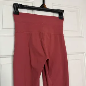 Vuori Women's XS Pink Daily Legging High Rise Drawstring Performance Gym WV323 thumbnail 7