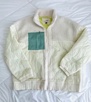 Universal Threads Super cute Sherpa insulated jacket thumbnail 1